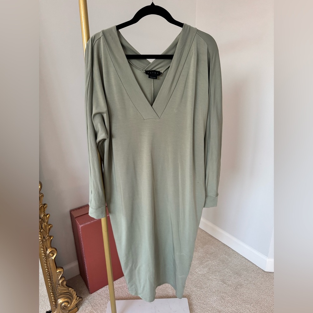 Hatch The Visitor Dress
Sage Green Long Sleeve Dress
Worn once